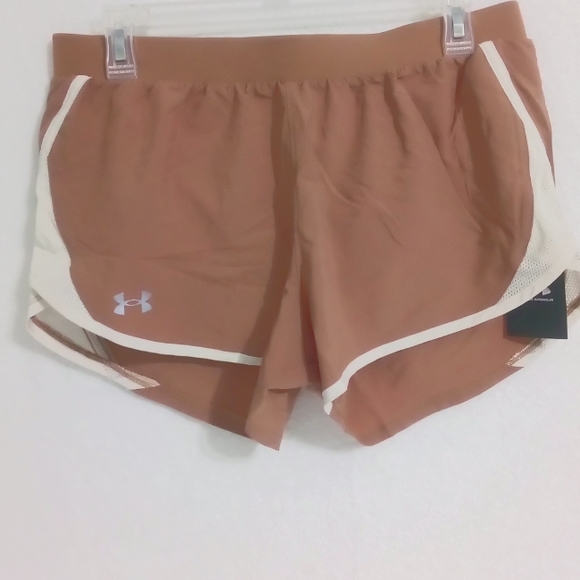 UNDER ARMOR WOMEN'S CORE FLY BY 2.0 SHORTS. SIZE M. - Picture 2 of 5